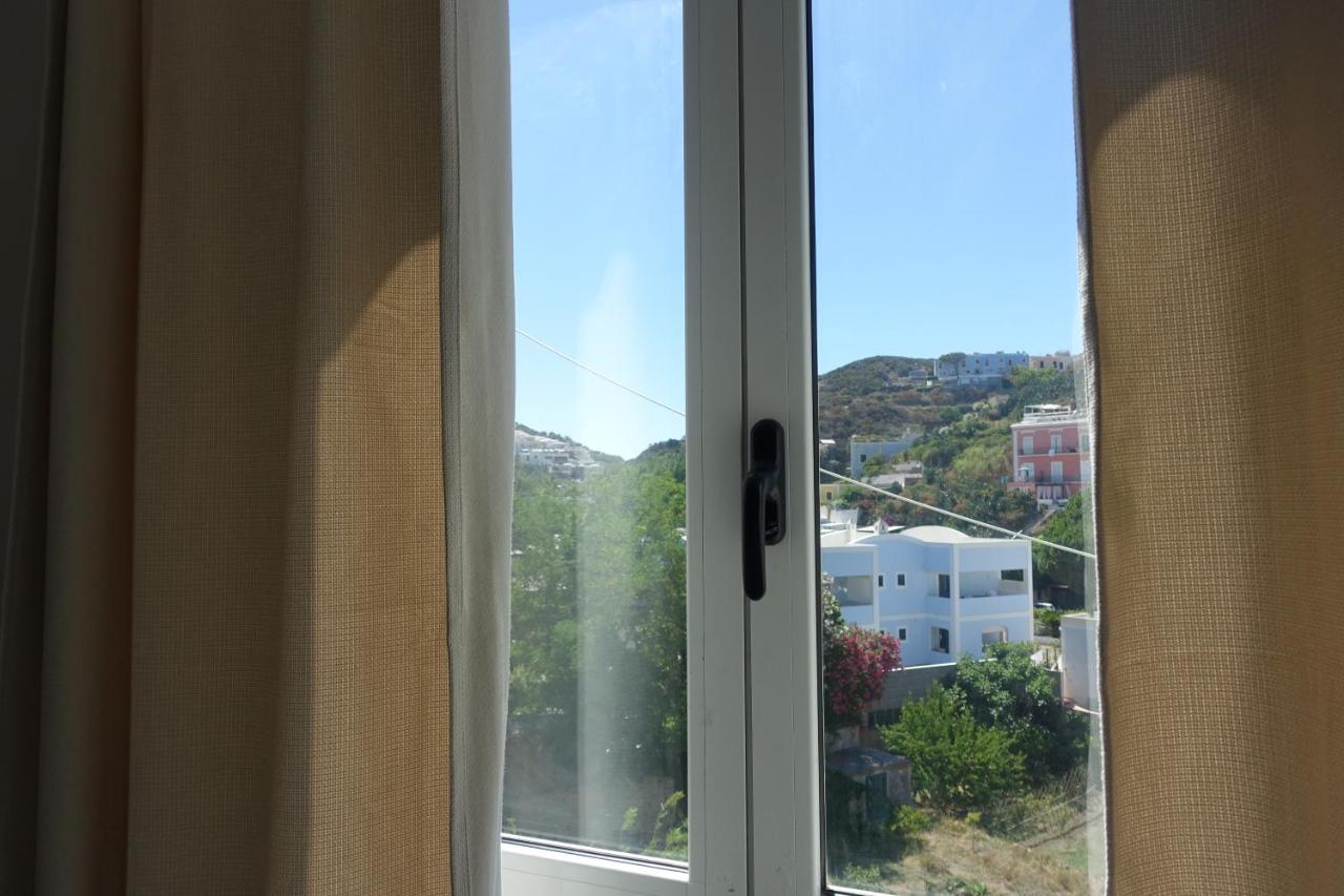 Il Capriccio Guesthouse Ponza Exterior foto